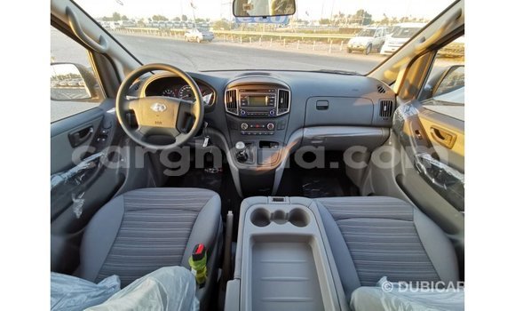 Buy Import Hyundai Accent White Car in Import - Dubai in Ashanti Buy Import Hyundai Accent White Car in Import - Dubai in Ashanti