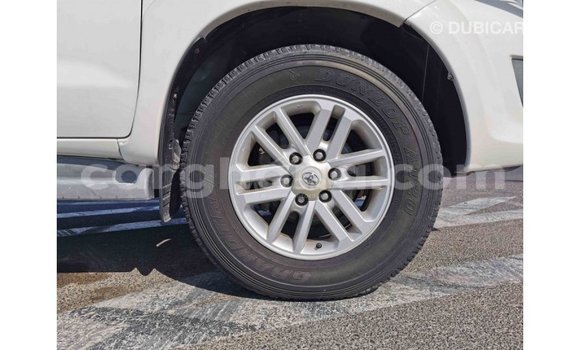 Buy Import Toyota Fortuner White Car in Import - Dubai in Ashanti Buy Import Toyota Fortuner White Car in Import - Dubai in Ashanti