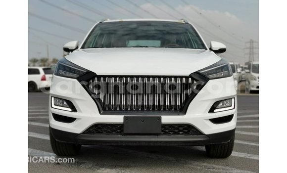 Ra Imported Hyundai Tucson funfun Ọkọ̀ in Import - Dubai ni Ashanti Ra Imported Hyundai Tucson funfun Ọkọ̀ in Import - Dubai ni Ashanti