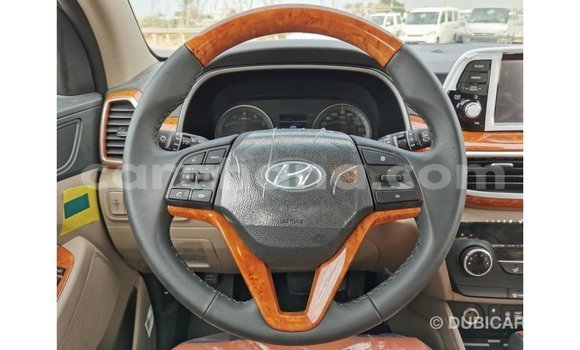 Ra Imported Hyundai Tucson funfun Ọkọ̀ in Import - Dubai ni Ashanti Ra Imported Hyundai Tucson funfun Ọkọ̀ in Import - Dubai ni Ashanti