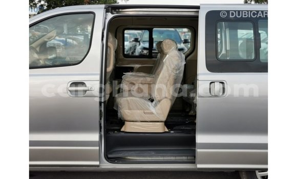 Buy Import Hyundai Accent Other Car in Import - Dubai in Ashanti Buy Import Hyundai Accent Other Car in Import - Dubai in Ashanti