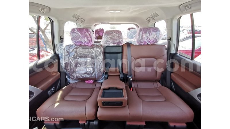 Big with watermark toyota land cruiser ashanti import dubai 16930