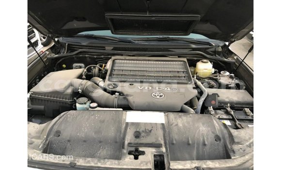 Sayi Imported Toyota Land Cruiser Sauran Mota in Import - Dubai a Ashanti Sayi Imported Toyota Land Cruiser Sauran Mota in Import - Dubai a Ashanti