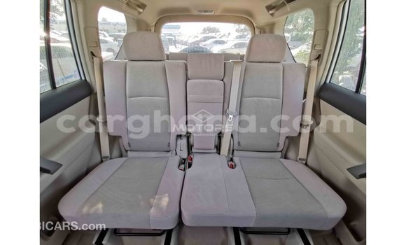 Sayi Imported Toyota Prado White Mota in Import - Dubai a Ashanti Sayi Imported Toyota Prado White Mota in Import - Dubai a Ashanti
