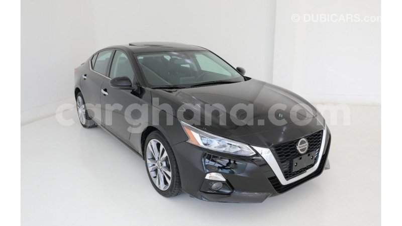 Big with watermark nissan altima ashanti import dubai 16980