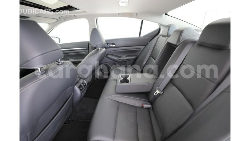 Big with watermark nissan altima ashanti import dubai 16980