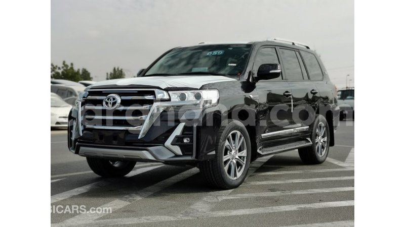 Big with watermark toyota land cruiser ashanti import dubai 17008