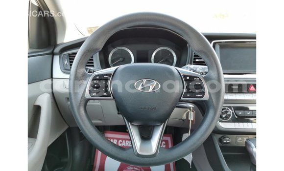Ra Imported Hyundai Sonata funfun Ọkọ̀ in Import - Dubai ni Ashanti Ra Imported Hyundai Sonata funfun Ọkọ̀ in Import - Dubai ni Ashanti