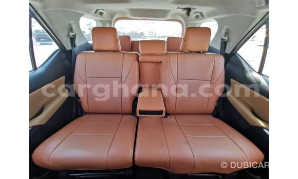 Buy Import Toyota Fortuner White Car in Import - Dubai in Ashanti Buy Import Toyota Fortuner White Car in Import - Dubai in Ashanti