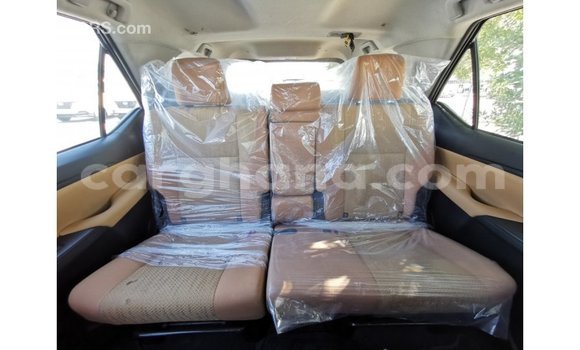 Ra Imported Toyota Fortuner funfun Ọkọ̀ in Import - Dubai ni Ashanti Ra Imported Toyota Fortuner funfun Ọkọ̀ in Import - Dubai ni Ashanti