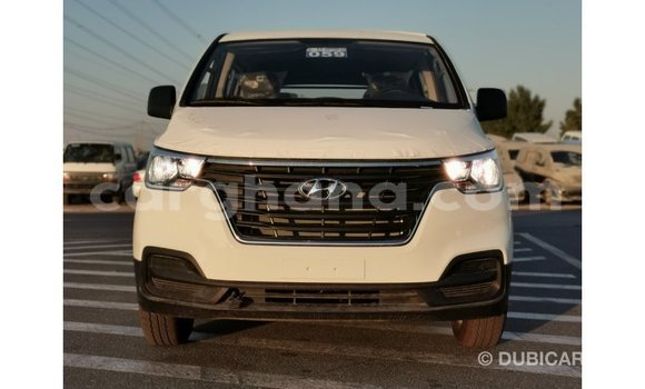 Buy Import Hyundai Accent White Car in Import - Dubai in Ashanti Buy Import Hyundai Accent White Car in Import - Dubai in Ashanti