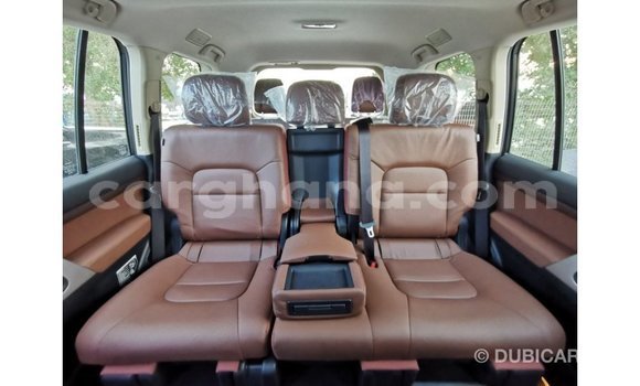 Sayi Imported Toyota Land Cruiser White Mota in Import - Dubai a Ashanti Sayi Imported Toyota Land Cruiser White Mota in Import - Dubai a Ashanti