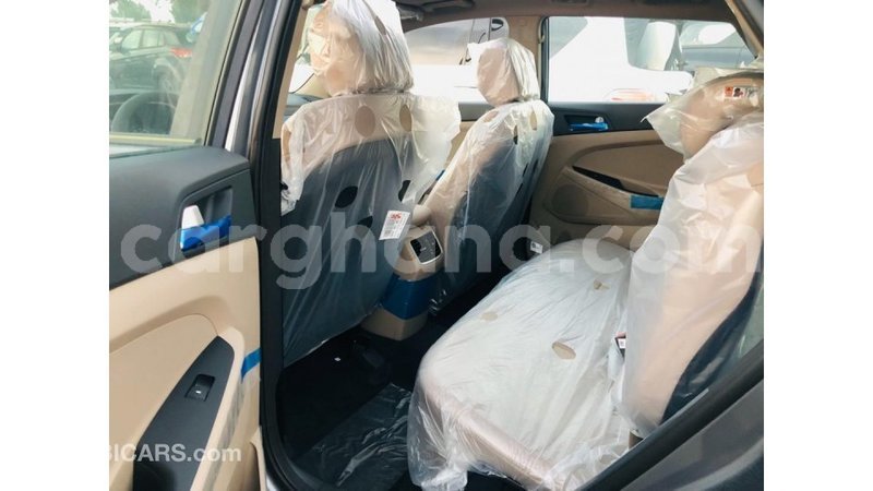 Big with watermark hyundai tucson ashanti import dubai 17054