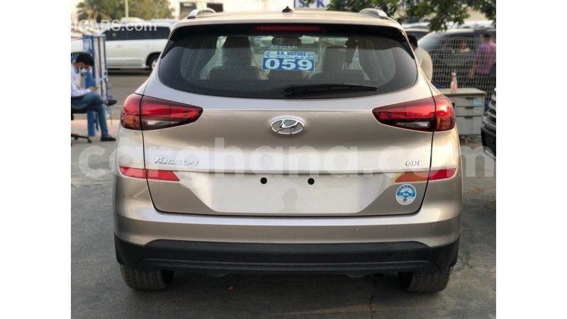 Big with watermark hyundai tucson ashanti import dubai 17062