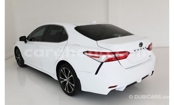 Ra Imported Toyota Camry funfun Ọkọ̀ in Import - Dubai ni Ashanti Ra Imported Toyota Camry funfun Ọkọ̀ in Import - Dubai ni Ashanti