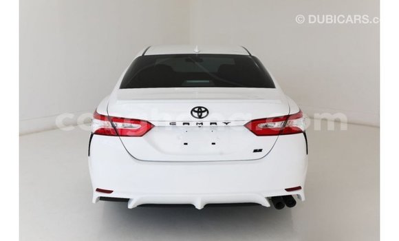 Ra Imported Toyota Camry funfun Ọkọ̀ in Import - Dubai ni Ashanti Ra Imported Toyota Camry funfun Ọkọ̀ in Import - Dubai ni Ashanti