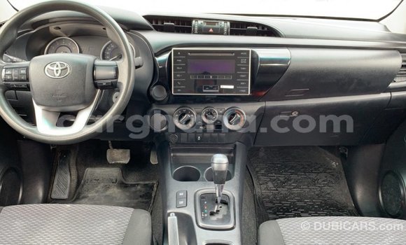 Sayi Imported Toyota Hilux White Mota in Import - Dubai a Ashanti Sayi Imported Toyota Hilux White Mota in Import - Dubai a Ashanti