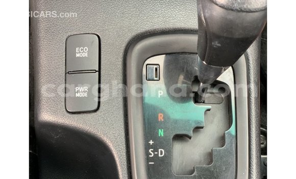 Sayi Imported Toyota Hilux White Mota in Import - Dubai a Ashanti Sayi Imported Toyota Hilux White Mota in Import - Dubai a Ashanti