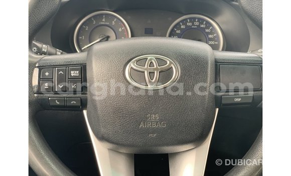 Sayi Imported Toyota Hilux White Mota in Import - Dubai a Ashanti Sayi Imported Toyota Hilux White Mota in Import - Dubai a Ashanti