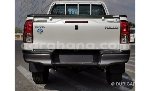 Buy Import Toyota Hilux White Car in Import - Dubai in Ashanti Buy Import Toyota Hilux White Car in Import - Dubai in Ashanti