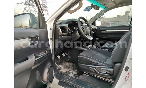 Buy Import Toyota Hilux White Car in Import - Dubai in Ashanti Buy Import Toyota Hilux White Car in Import - Dubai in Ashanti