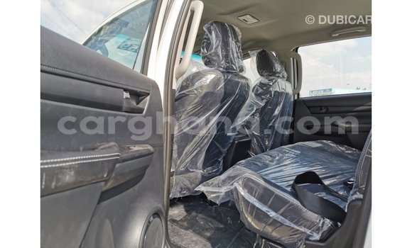 Buy Import Toyota Hilux White Car in Import - Dubai in Ashanti Buy Import Toyota Hilux White Car in Import - Dubai in Ashanti