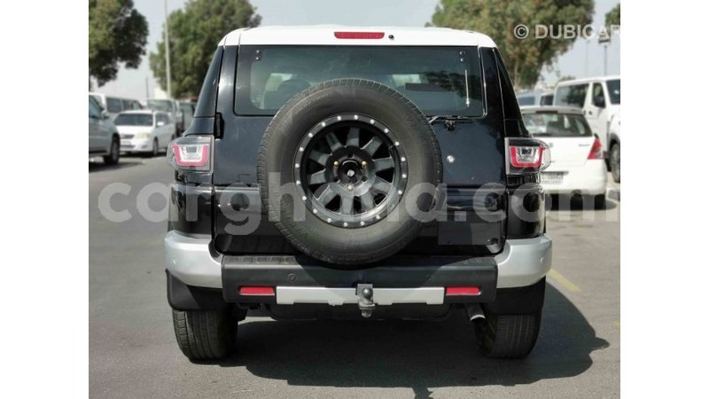 Big with watermark toyota fj cruiser ashanti import dubai 17110