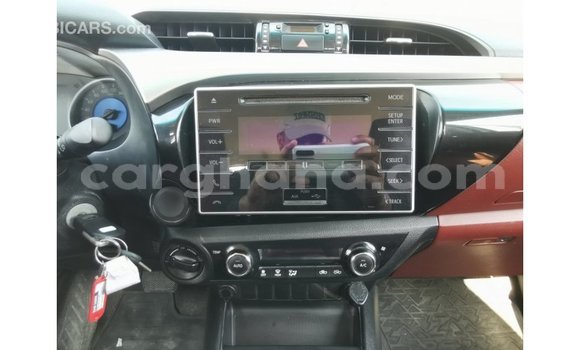 Buy Import Toyota Hilux White Car in Import - Dubai in Ashanti Buy Import Toyota Hilux White Car in Import - Dubai in Ashanti