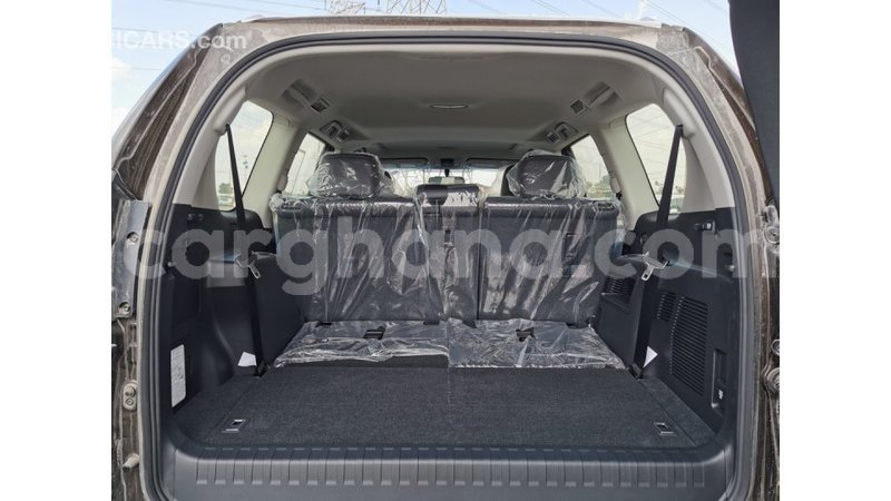 Big with watermark toyota prado ashanti import dubai 17129