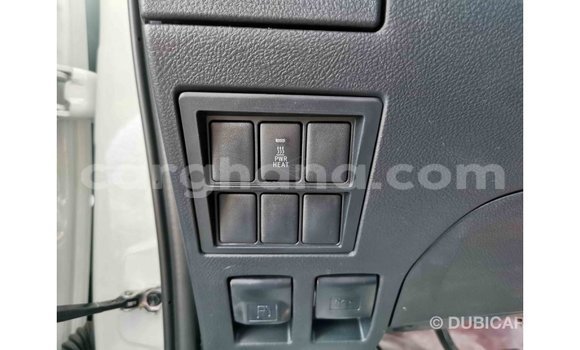 Ra Imported Toyota Hilux funfun Ọkọ̀ in Import - Dubai ni Ashanti Ra Imported Toyota Hilux funfun Ọkọ̀ in Import - Dubai ni Ashanti