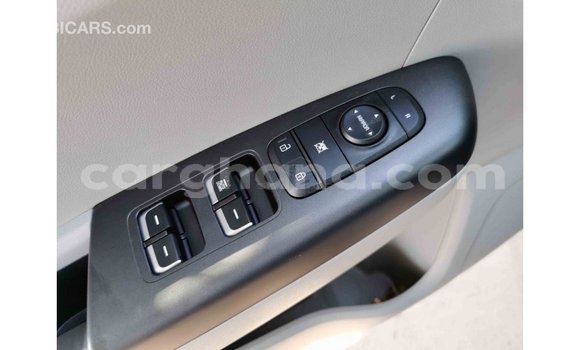 Sayi Imported Kia Sportage Blue Mota in Import - Dubai a Ashanti Sayi Imported Kia Sportage Blue Mota in Import - Dubai a Ashanti