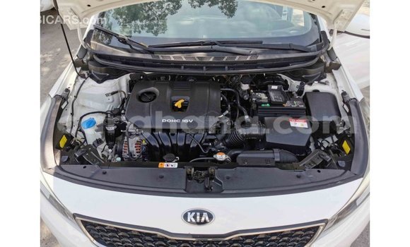 Sayi Imported Kia Cerato White Mota in Import - Dubai a Ashanti Sayi Imported Kia Cerato White Mota in Import - Dubai a Ashanti