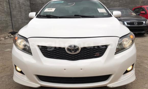 Ra Àlòkù Toyota Corolla funfun Ọkọ̀ in Sekondi–Takoradi Metropolitan ni Oorun Ra Àlòkù Toyota Corolla funfun Ọkọ̀ in Sekondi–Takoradi Metropolitan ni Oorun