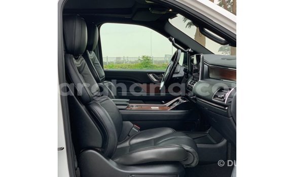 Ra Imported Lincoln Navigator funfun Ọkọ̀ in Import - Dubai ni Ashanti Ra Imported Lincoln Navigator funfun Ọkọ̀ in Import - Dubai ni Ashanti