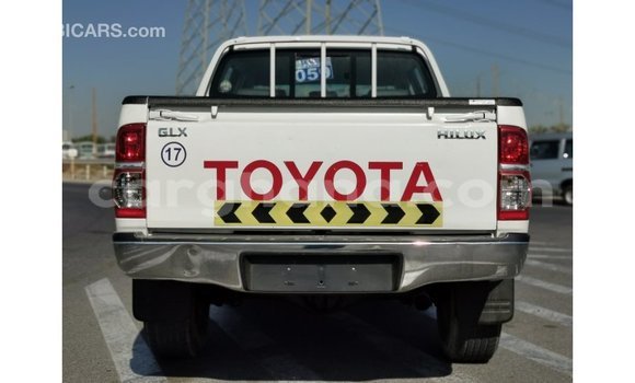 Buy Import Toyota Hilux White Car in Import - Dubai in Ashanti Buy Import Toyota Hilux White Car in Import - Dubai in Ashanti