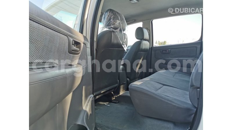 Big with watermark toyota hilux ashanti import dubai 17217