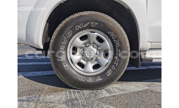 Buy Import Toyota Hilux White Car in Import - Dubai in Ashanti Buy Import Toyota Hilux White Car in Import - Dubai in Ashanti