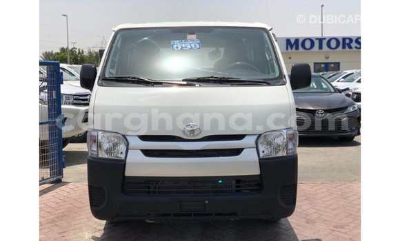 Ra Imported Toyota Hiace funfun Ọkọ̀ in Import - Dubai ni Ashanti Ra Imported Toyota Hiace funfun Ọkọ̀ in Import - Dubai ni Ashanti
