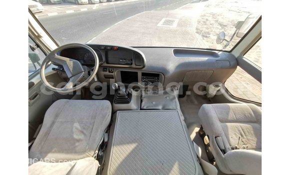 Sayi Imported Toyota Coaster White Mota in Import - Dubai a Ashanti Sayi Imported Toyota Coaster White Mota in Import - Dubai a Ashanti