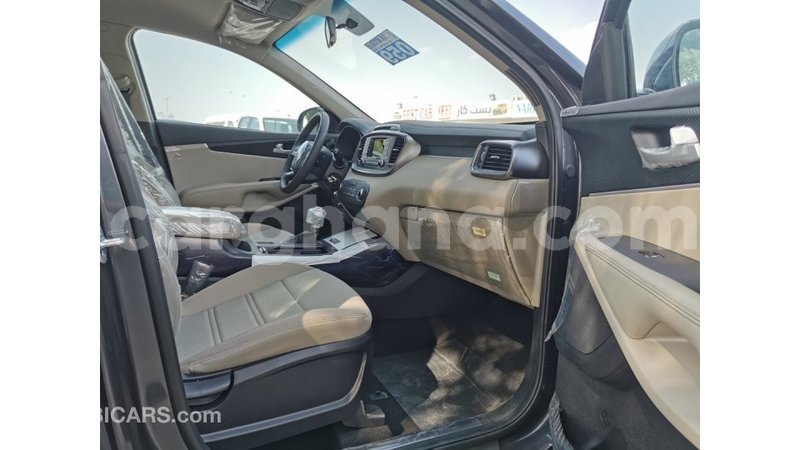 Big with watermark kia sorento ashanti import dubai 17233