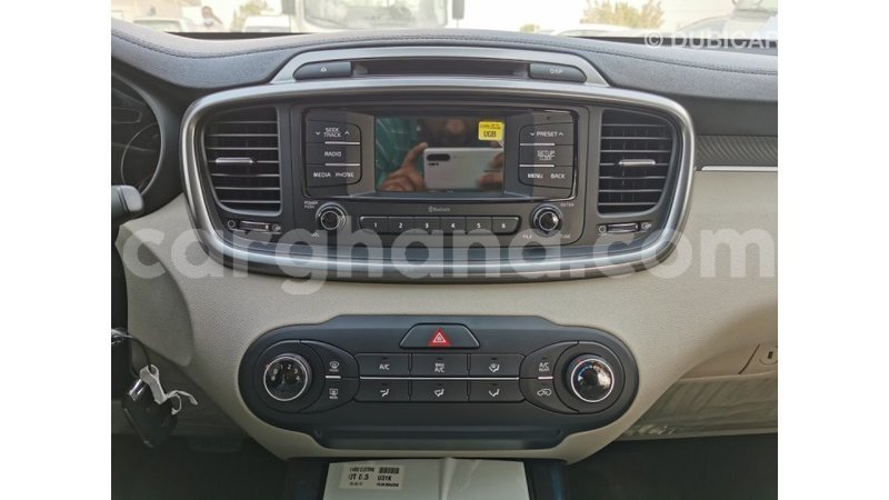 Big with watermark kia sorento ashanti import dubai 17233