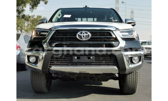 Sayi Imported Toyota Hilux Black Mota in Import - Dubai a Ashanti Sayi Imported Toyota Hilux Black Mota in Import - Dubai a Ashanti