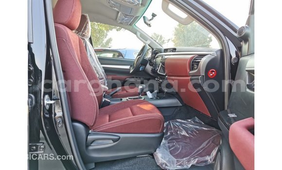 Sayi Imported Toyota Hilux Black Mota in Import - Dubai a Ashanti Sayi Imported Toyota Hilux Black Mota in Import - Dubai a Ashanti
