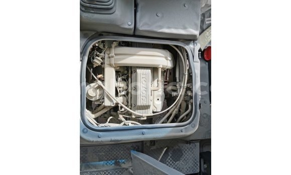 Sayi Imported Toyota Coaster White Mota in Import - Dubai a Ashanti Sayi Imported Toyota Coaster White Mota in Import - Dubai a Ashanti