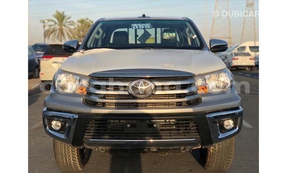Buy Import Toyota Hilux White Car in Import - Dubai in Ashanti Buy Import Toyota Hilux White Car in Import - Dubai in Ashanti