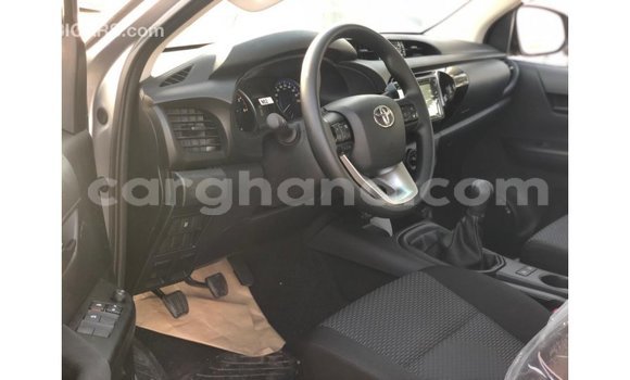 Buy Import Toyota Hilux White Car in Import - Dubai in Ashanti Buy Import Toyota Hilux White Car in Import - Dubai in Ashanti