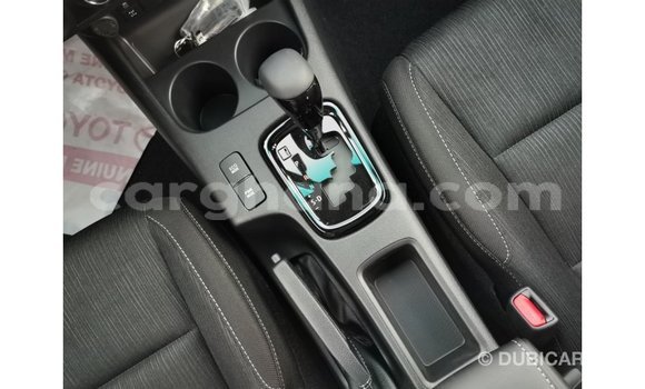 Sayi Imported Toyota Hilux White Mota in Import - Dubai a Ashanti Sayi Imported Toyota Hilux White Mota in Import - Dubai a Ashanti