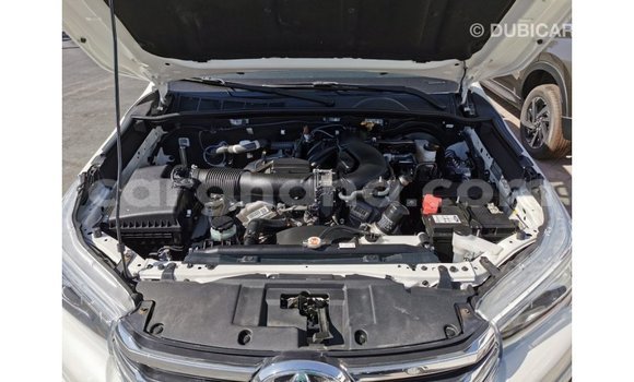 Sayi Imported Toyota Hilux White Mota in Import - Dubai a Ashanti Sayi Imported Toyota Hilux White Mota in Import - Dubai a Ashanti