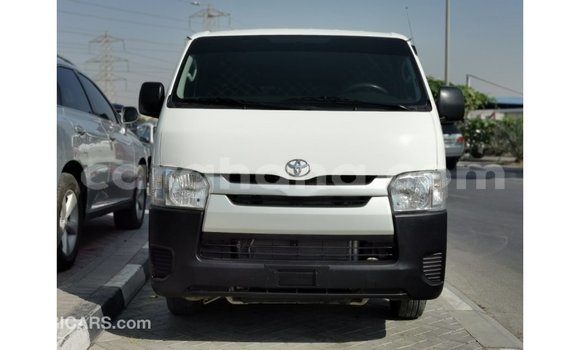 Ra Imported Toyota Hiace funfun Ọkọ̀ in Import - Dubai ni Ashanti Ra Imported Toyota Hiace funfun Ọkọ̀ in Import - Dubai ni Ashanti