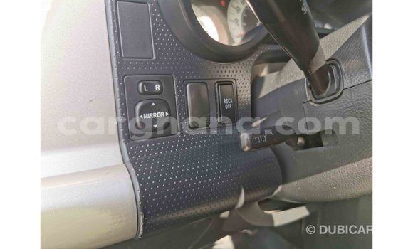 Ra Imported Toyota FJ Cruiser Alagara Ọkọ̀ in Import - Dubai ni Ashanti Ra Imported Toyota FJ Cruiser Alagara Ọkọ̀ in Import - Dubai ni Ashanti